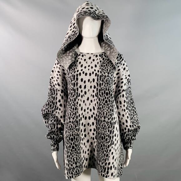 Alaia Sweaters - ALAIA Size 8 Grey Black Viscose Blend Animal Print Sweater